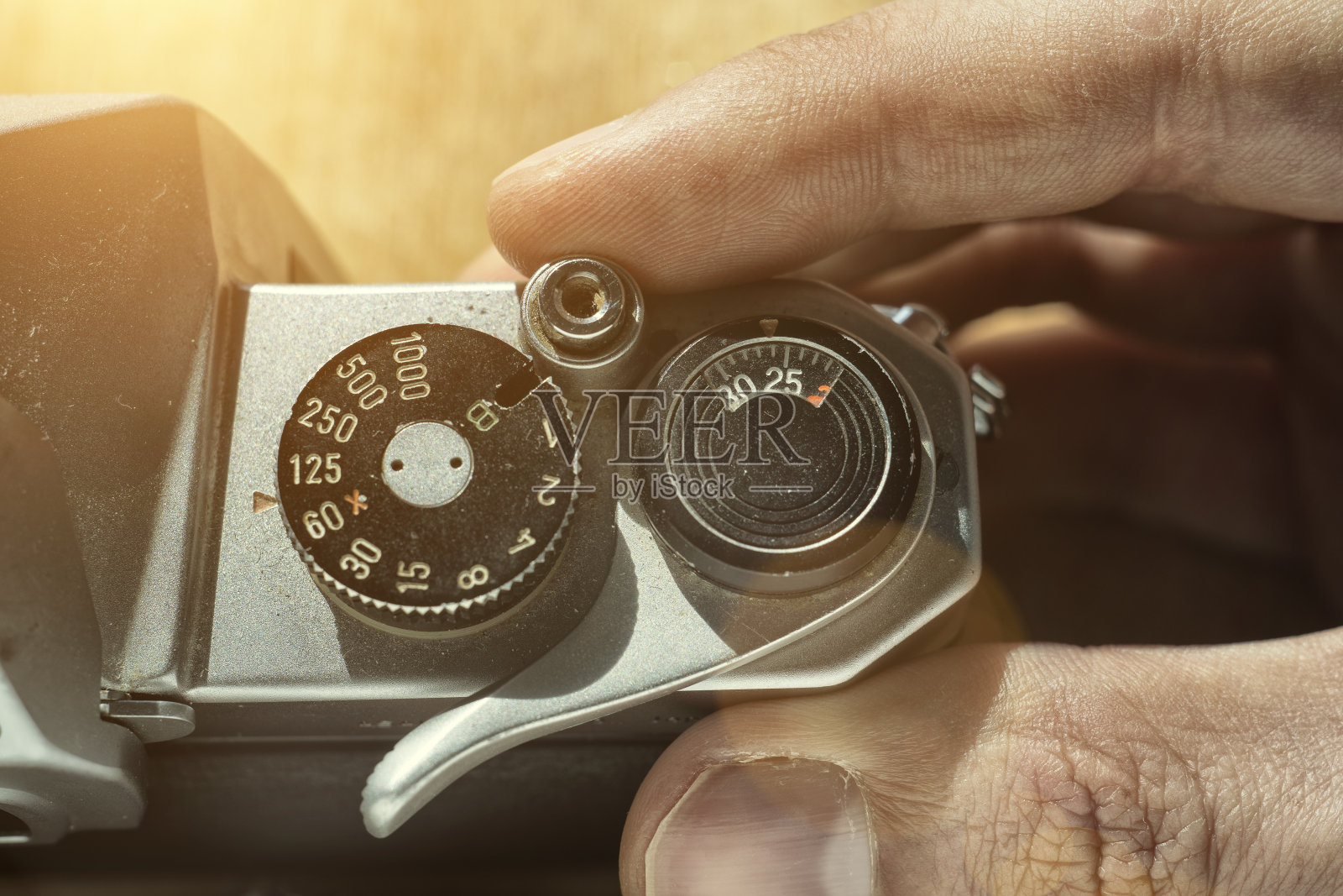 设置模拟相机的快门速度照片摄影图片