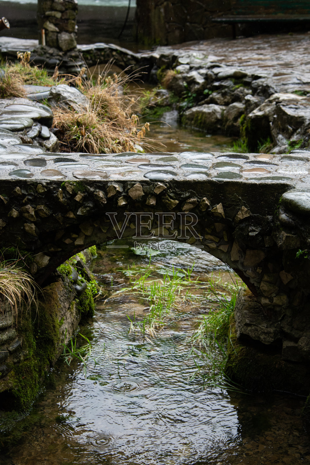 海边的老码头。照片摄影图片
