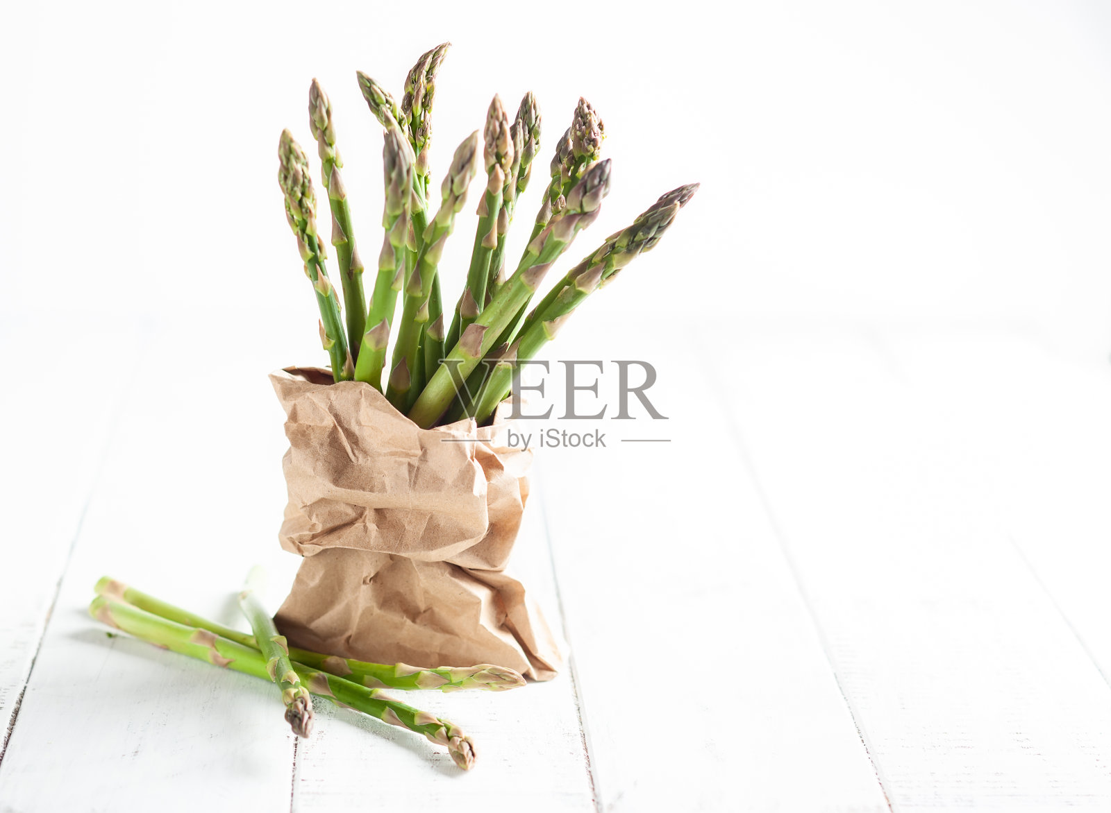 一束绿芦笋照片摄影图片