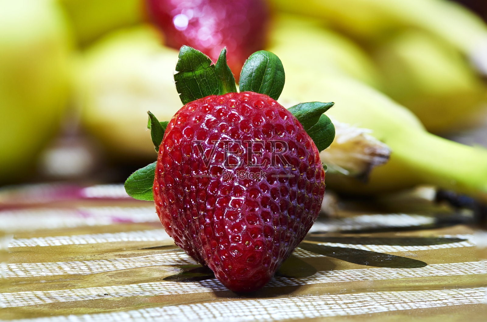 一些美味的红草莓的静物画照片摄影图片