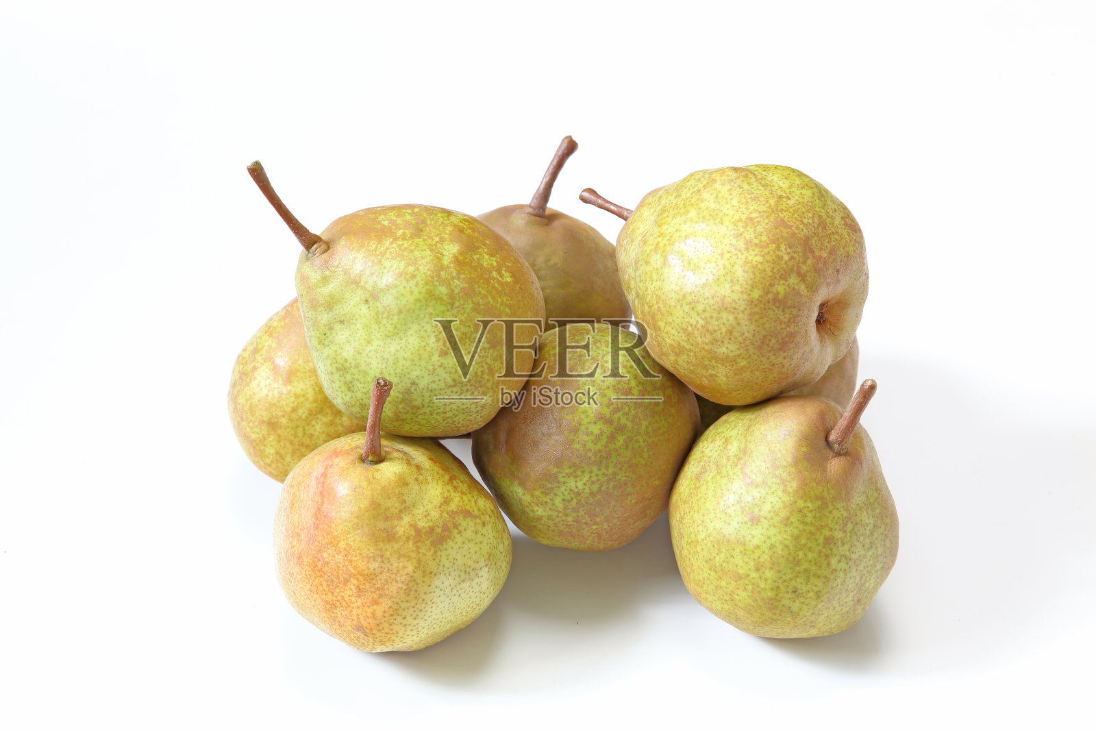 白色背景下的梨子照片摄影图片