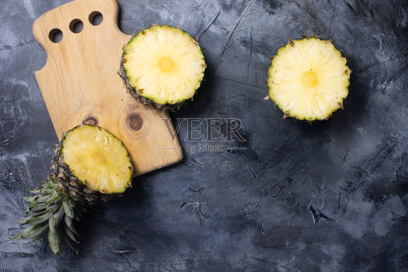 新鲜菠萝片照片摄影图片