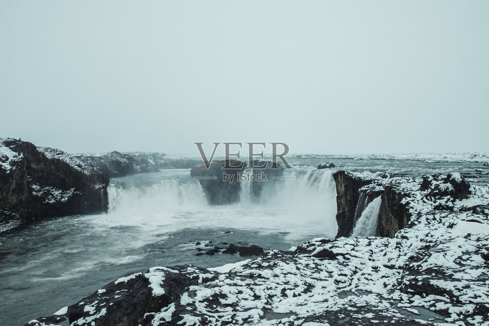冰岛的瀑布照片摄影图片