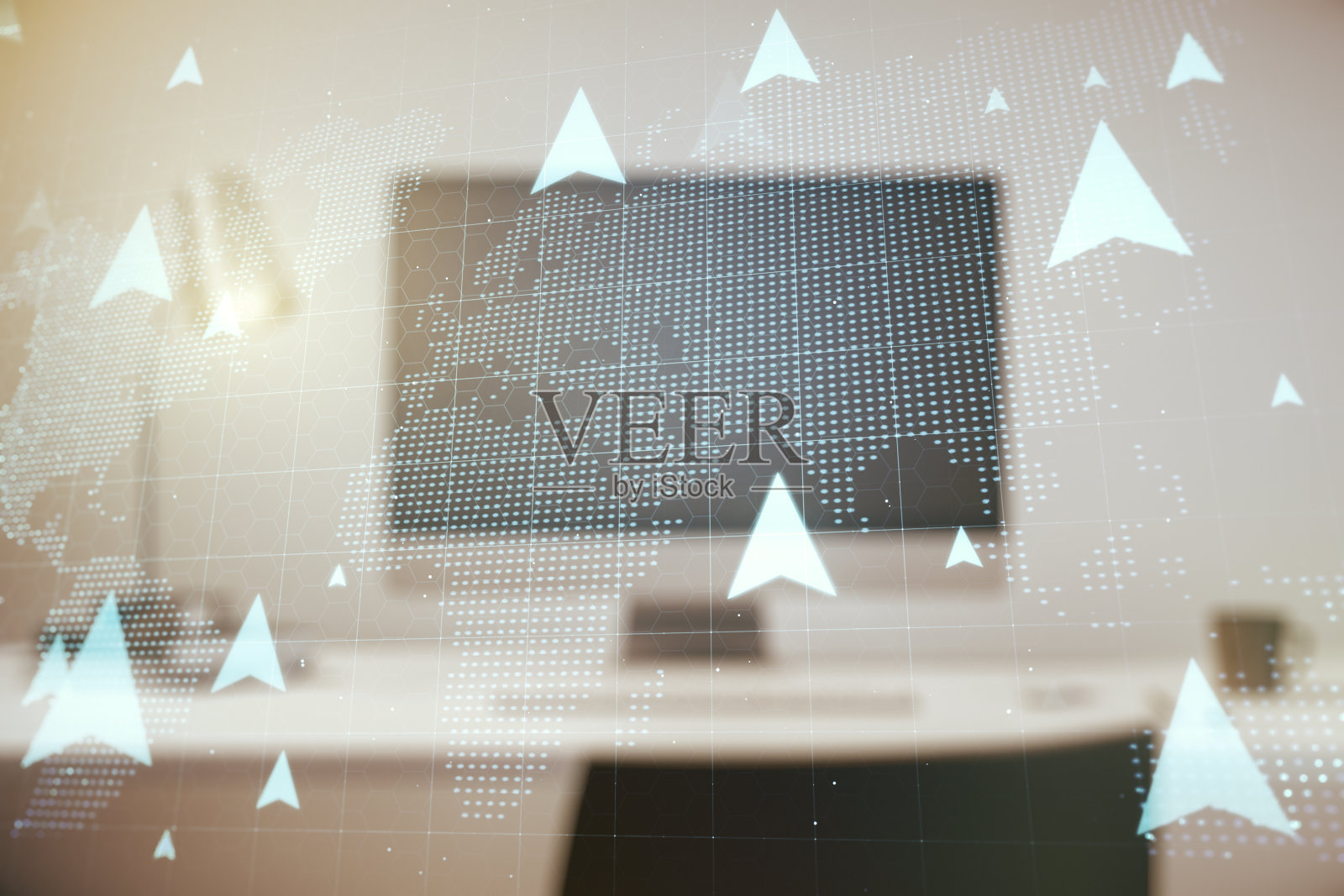 世界地图的双重曝光与针全息图在笔记本电脑的背景。地理定位跟踪和运输概念照片摄影图片