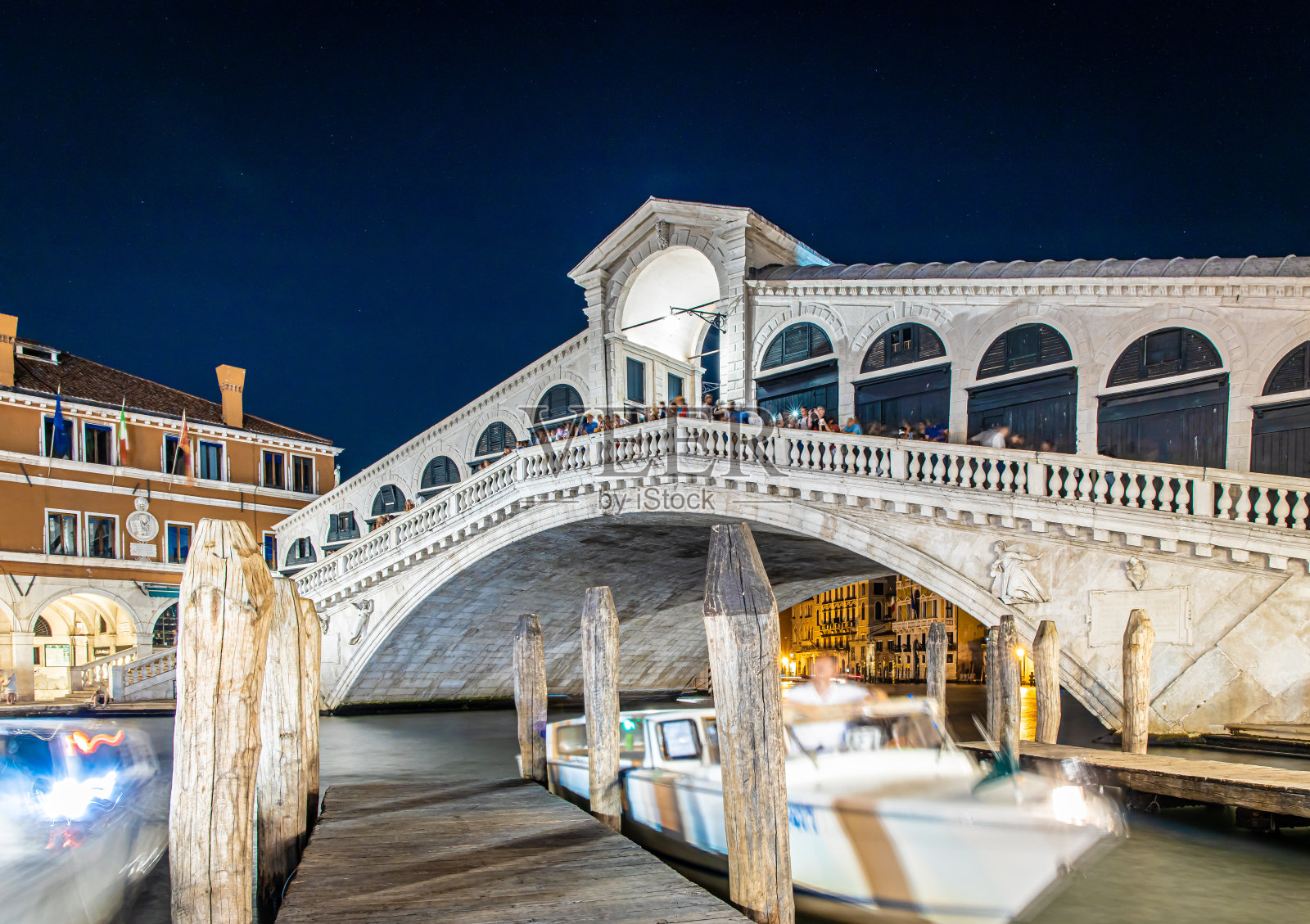 意大利威尼斯的里亚托桥照片摄影图片