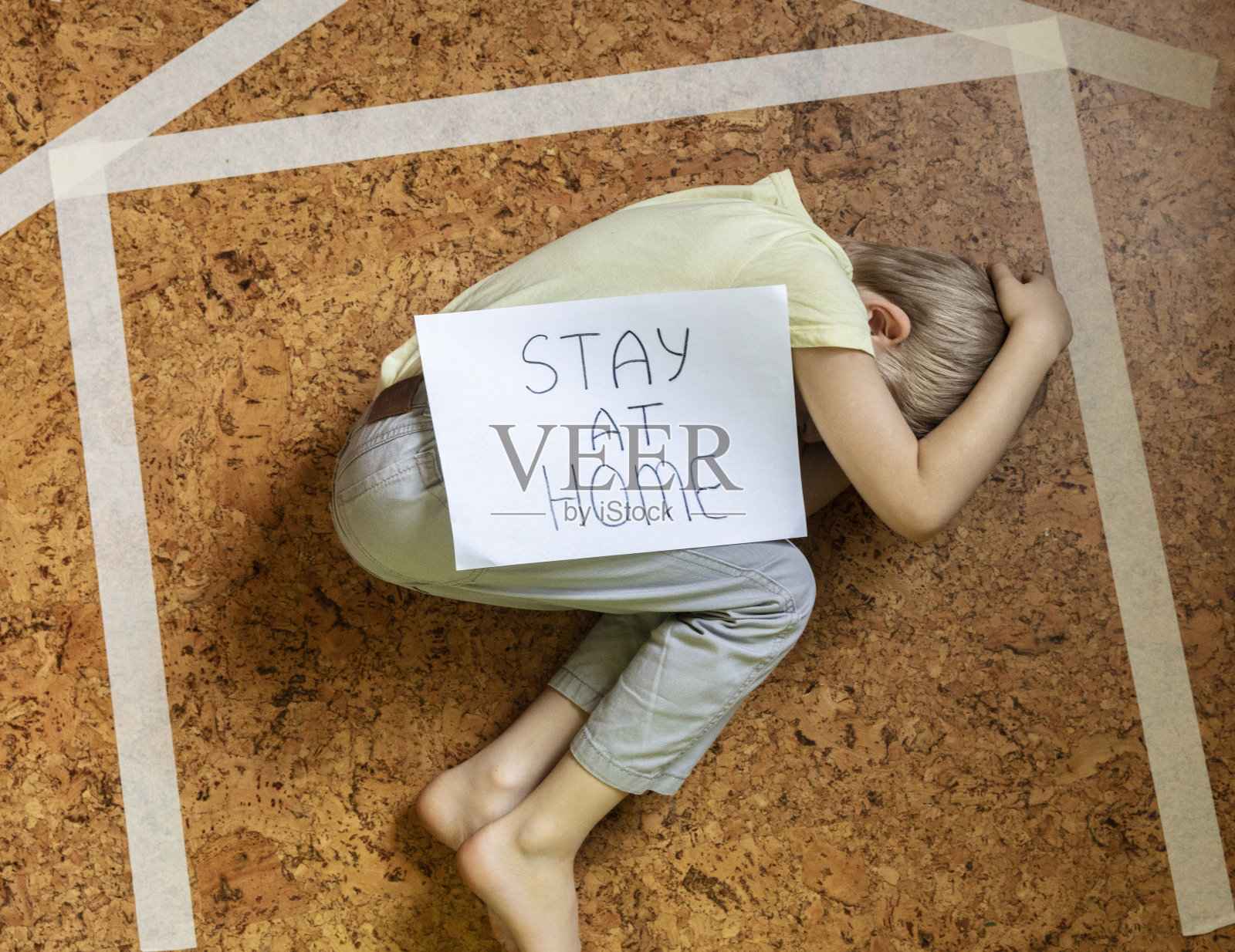 呆在家里照片摄影图片