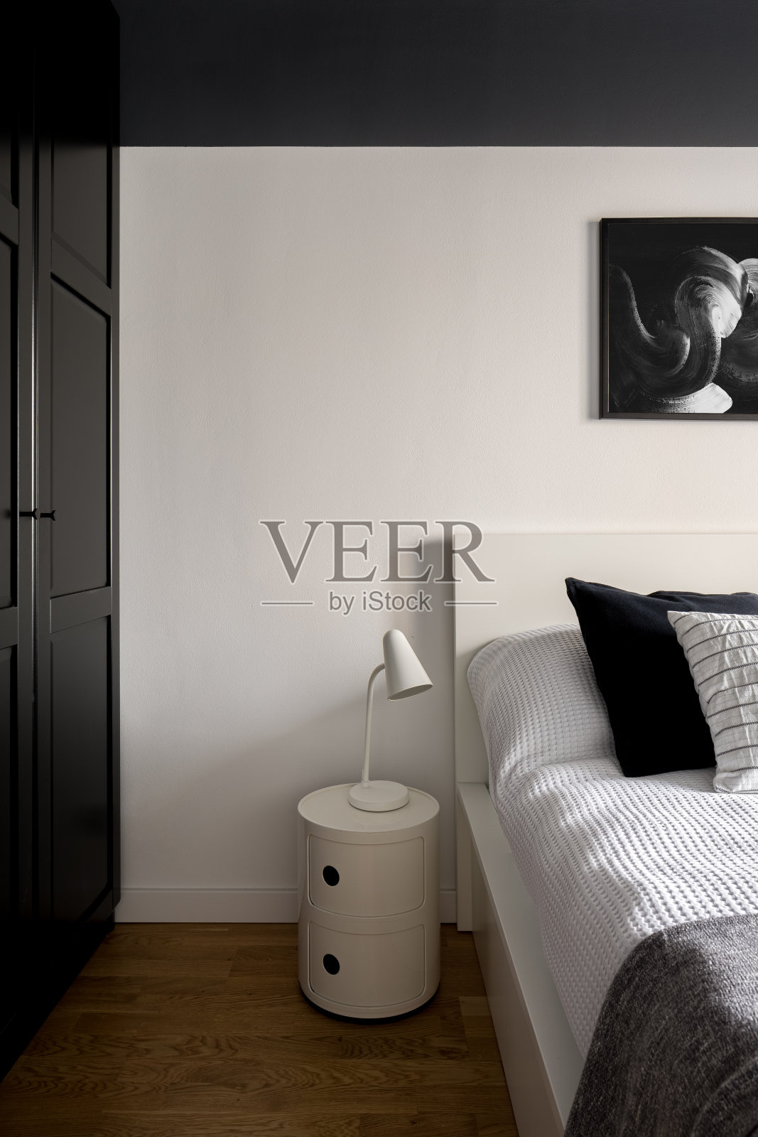 黑白相间的卧室照片摄影图片