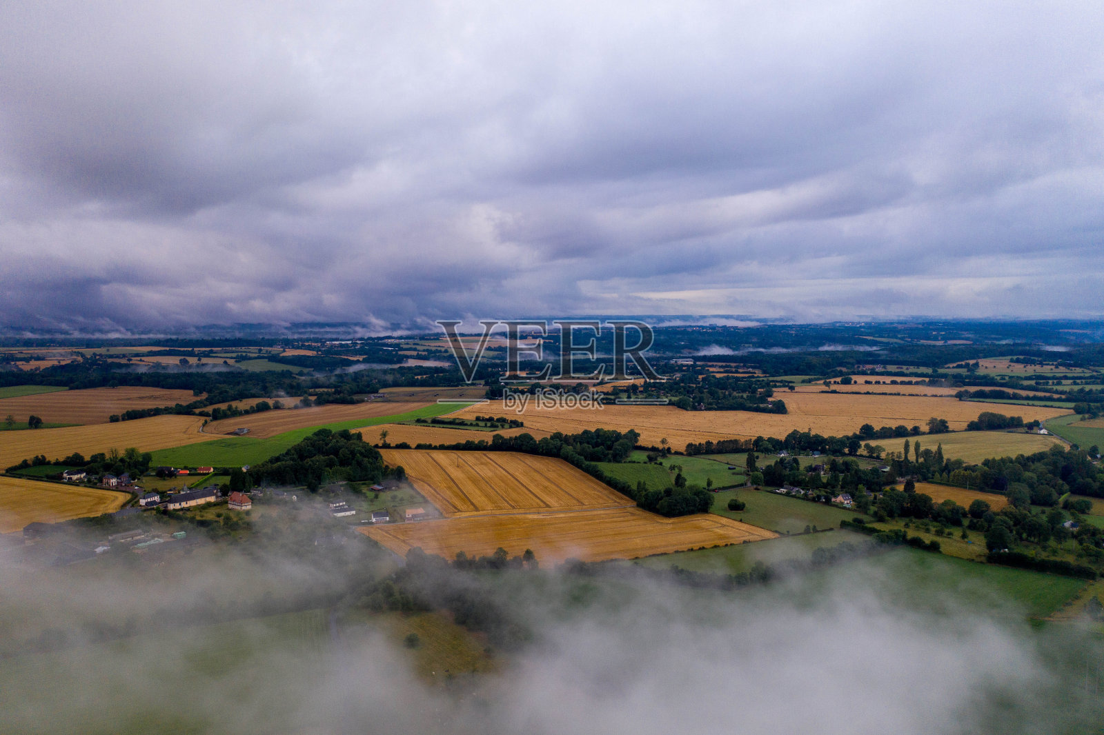 法国诺曼底麦田鸟瞰图照片摄影图片