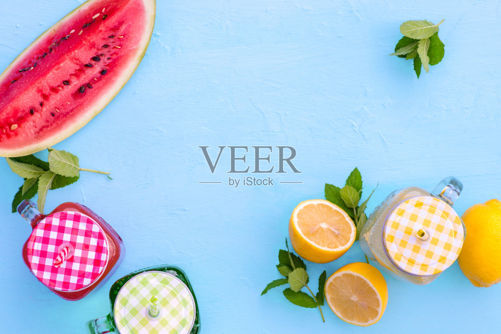 什锦夏季柠檬水柠檬水西瓜饮料龙蒿照片摄影图片