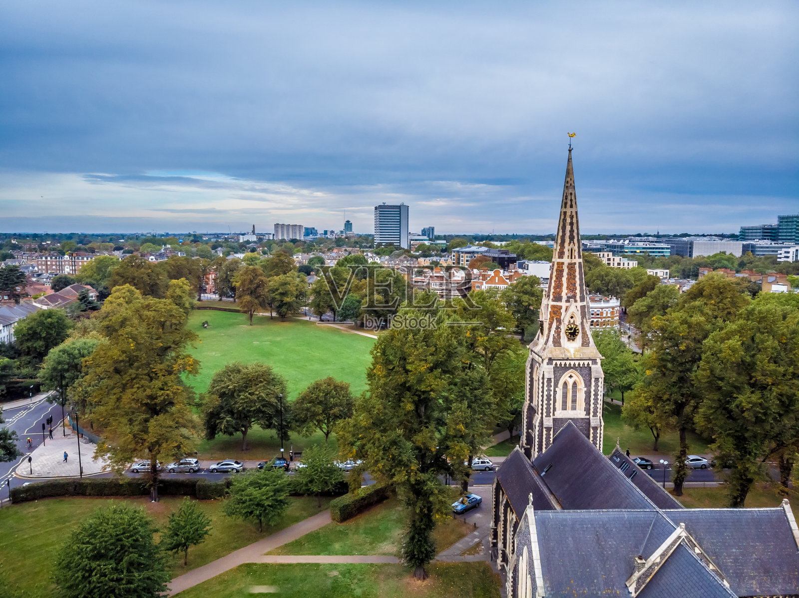 晴天伦敦郊区鸟瞰图照片摄影图片
