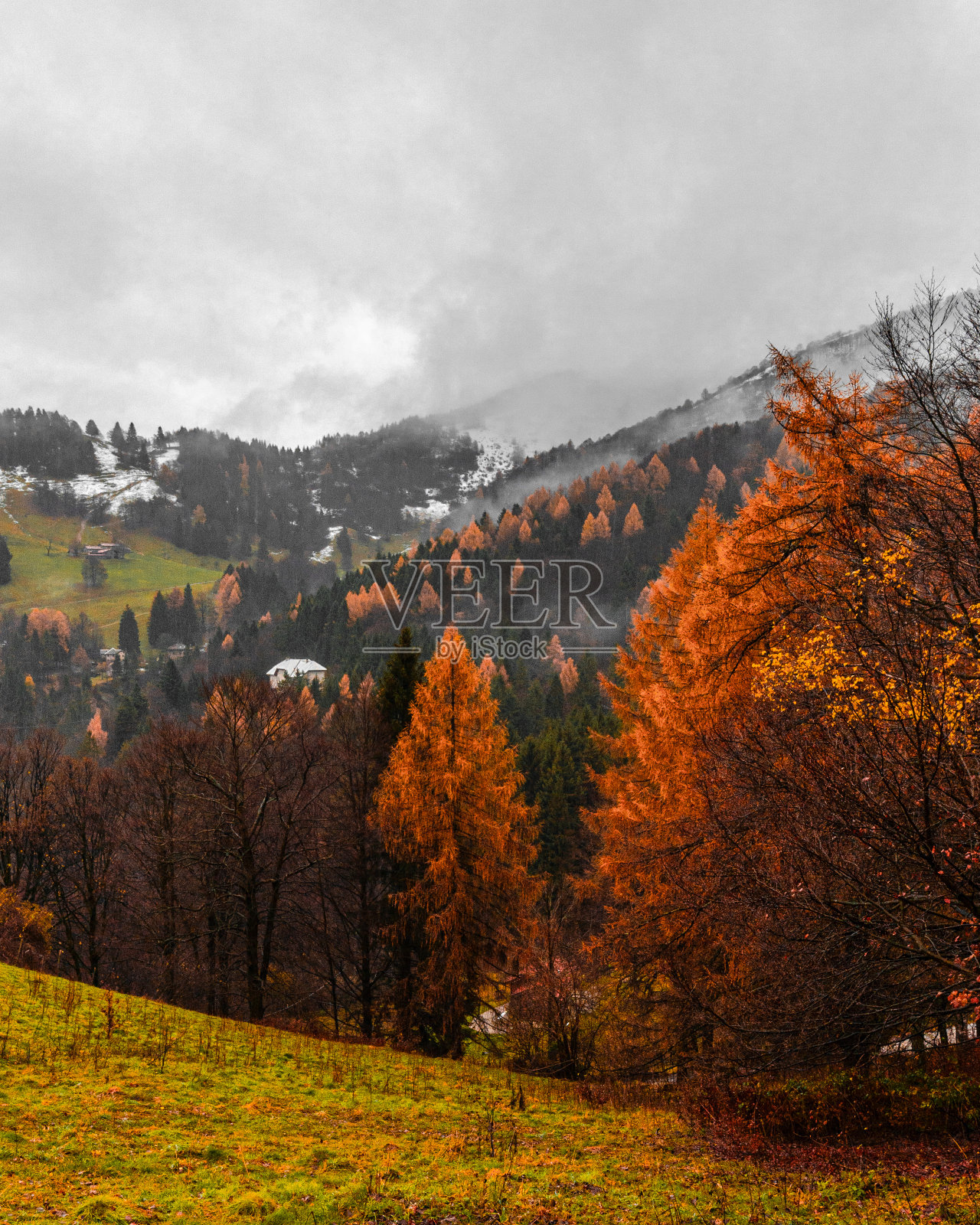 从圣普里莫山看照片摄影图片