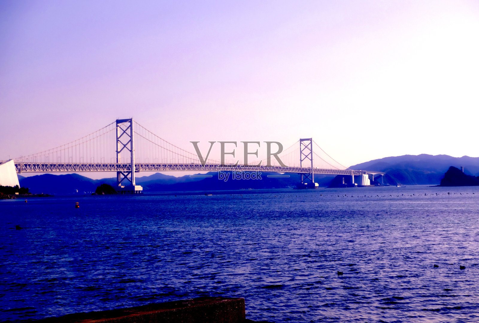 海上吊桥照片摄影图片