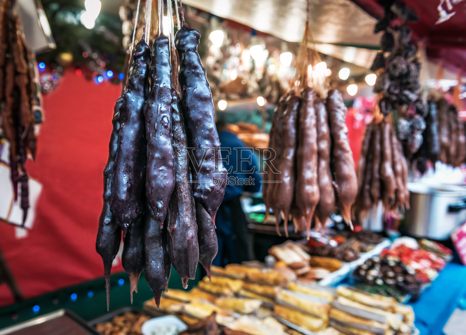 Sweet churchkhela(土耳其、格鲁吉亚和塞浦路斯的软糖)照片摄影图片