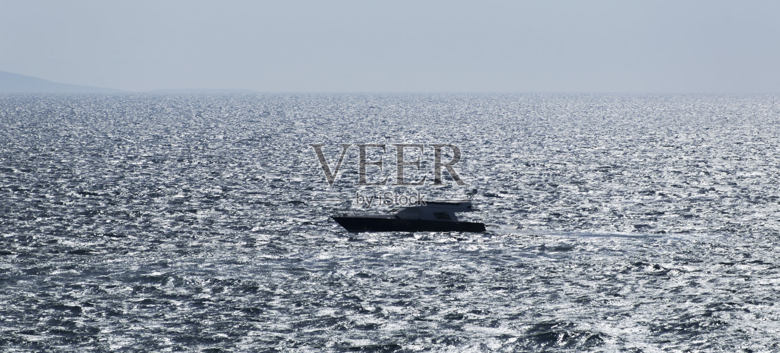 土耳其爱琴海沿岸的纤维游艇照片摄影图片