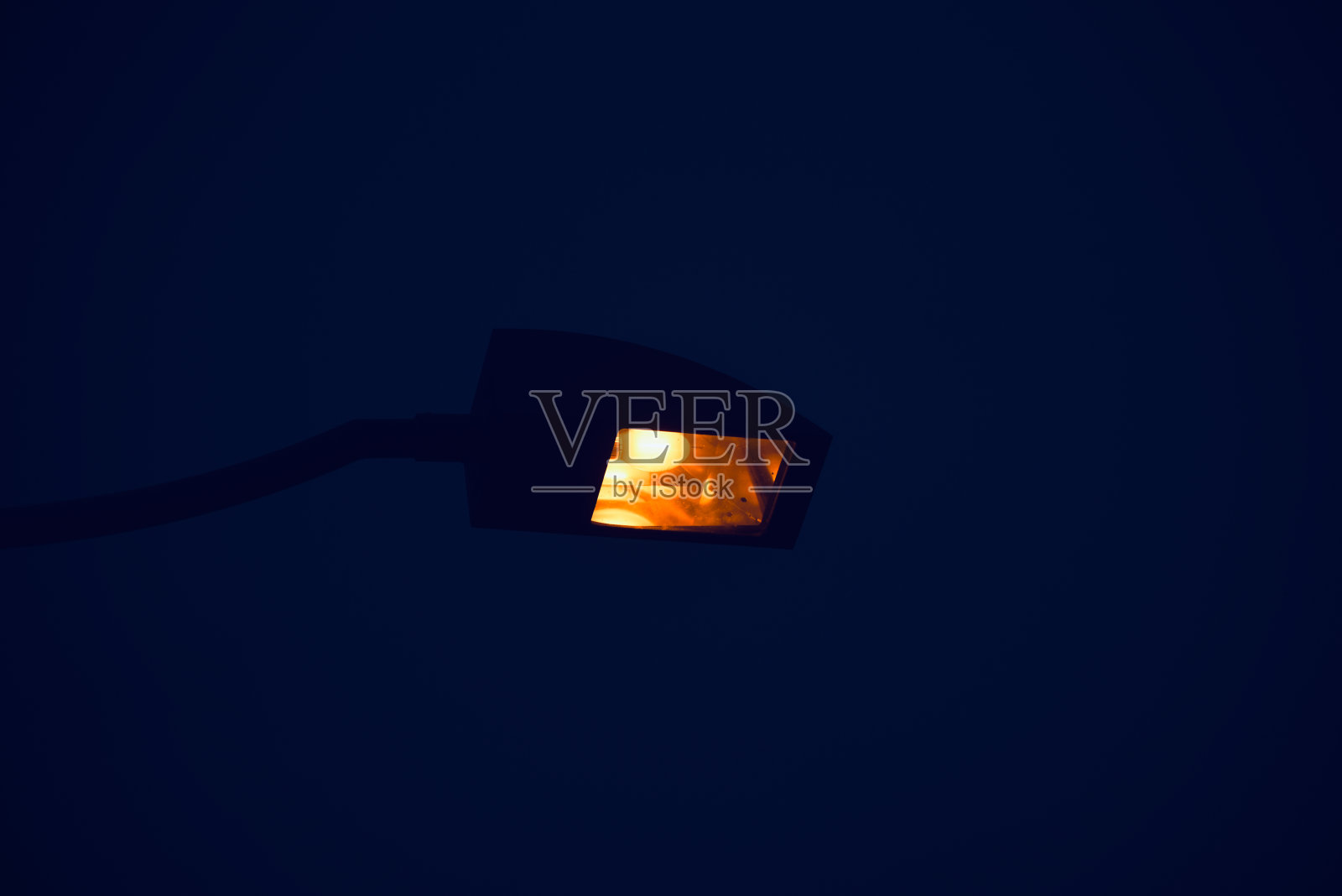 柏林街头的金属灯柱照片摄影图片