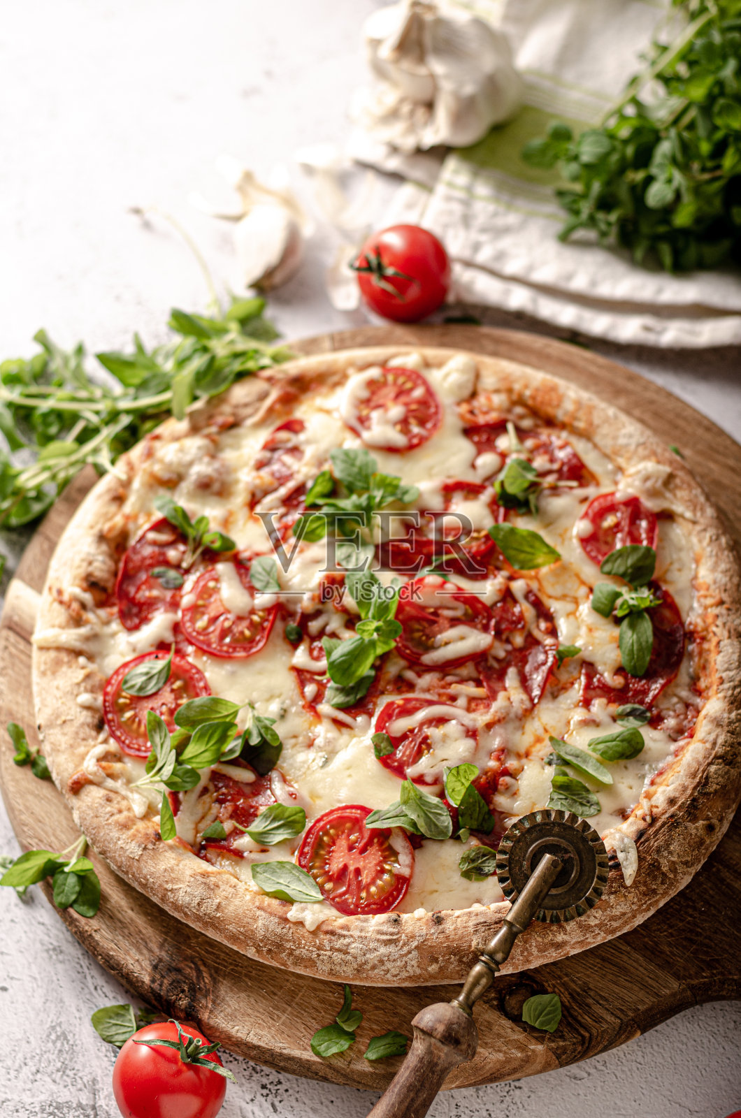 玛格丽塔披萨自制的照片摄影图片