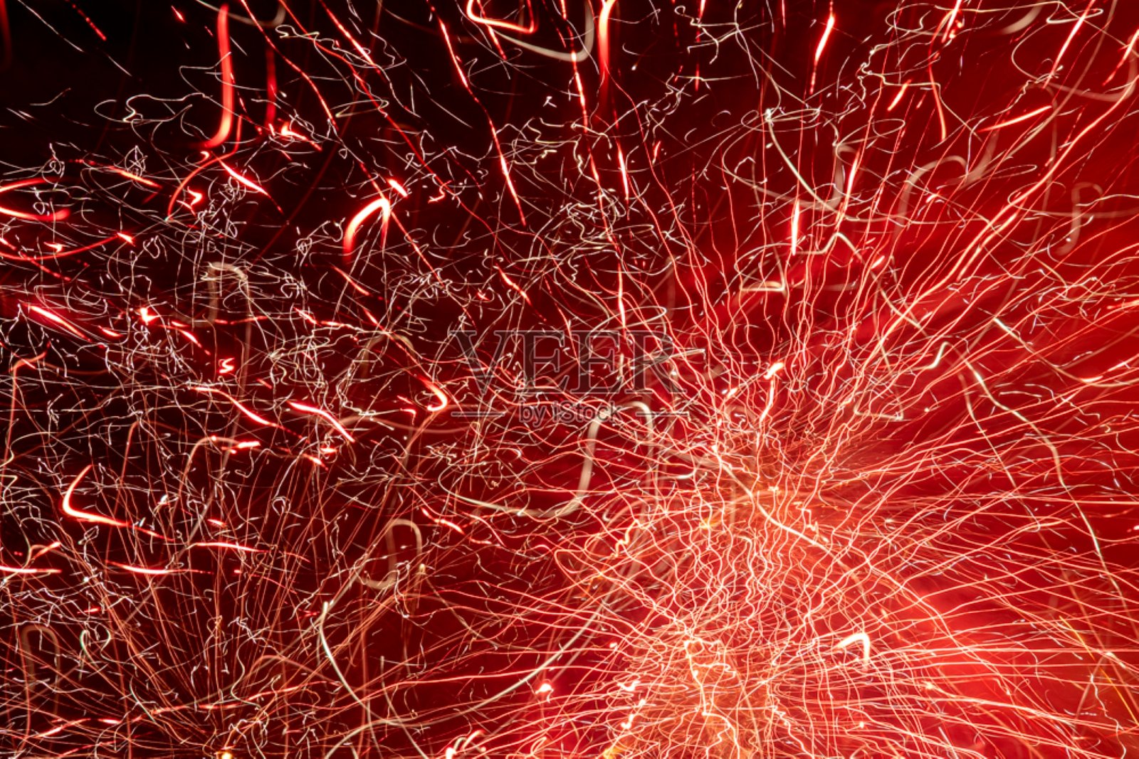 2019年夏天，科尼岛木板路上的烟花照片摄影图片