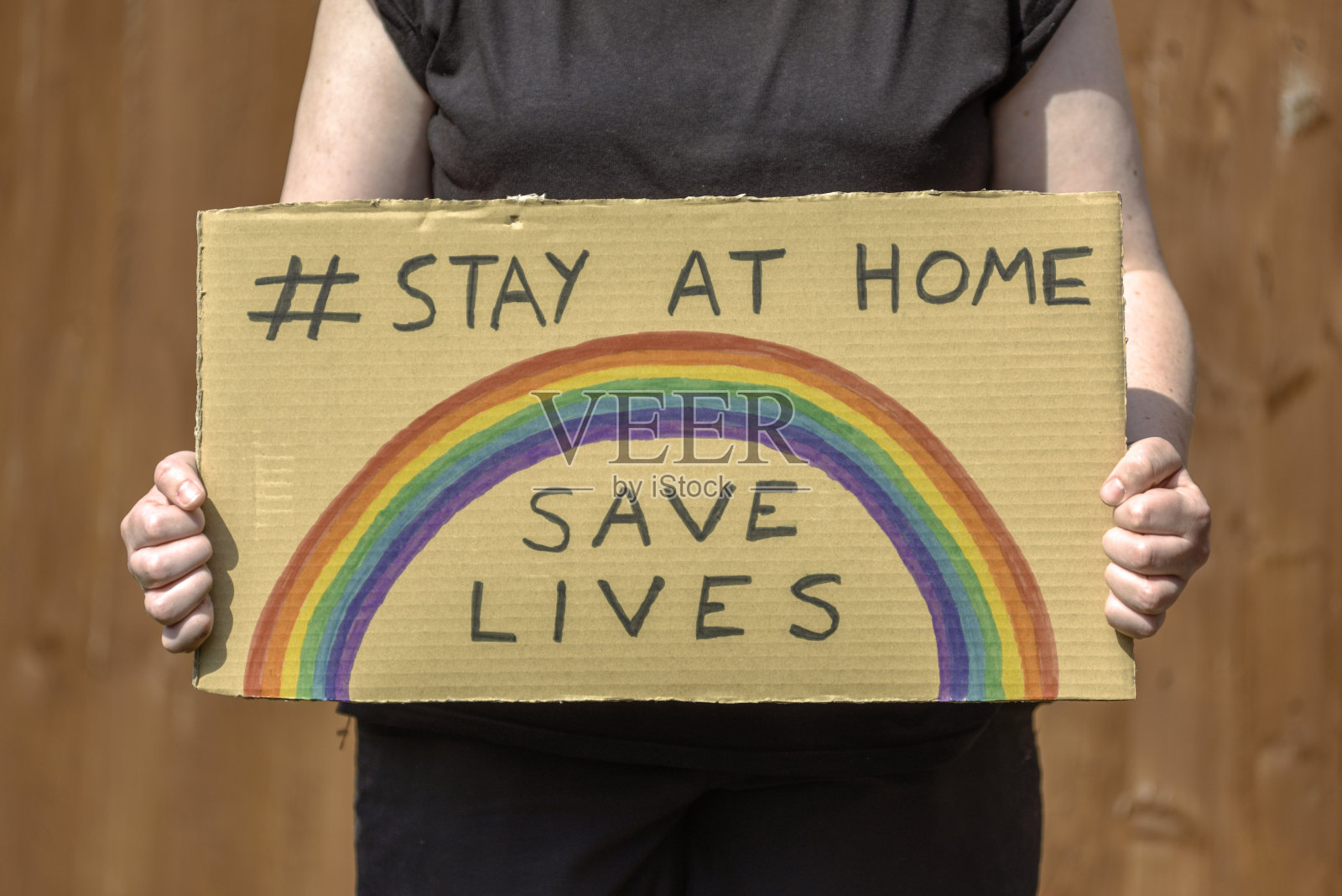 待在家里拯救生命。照片摄影图片