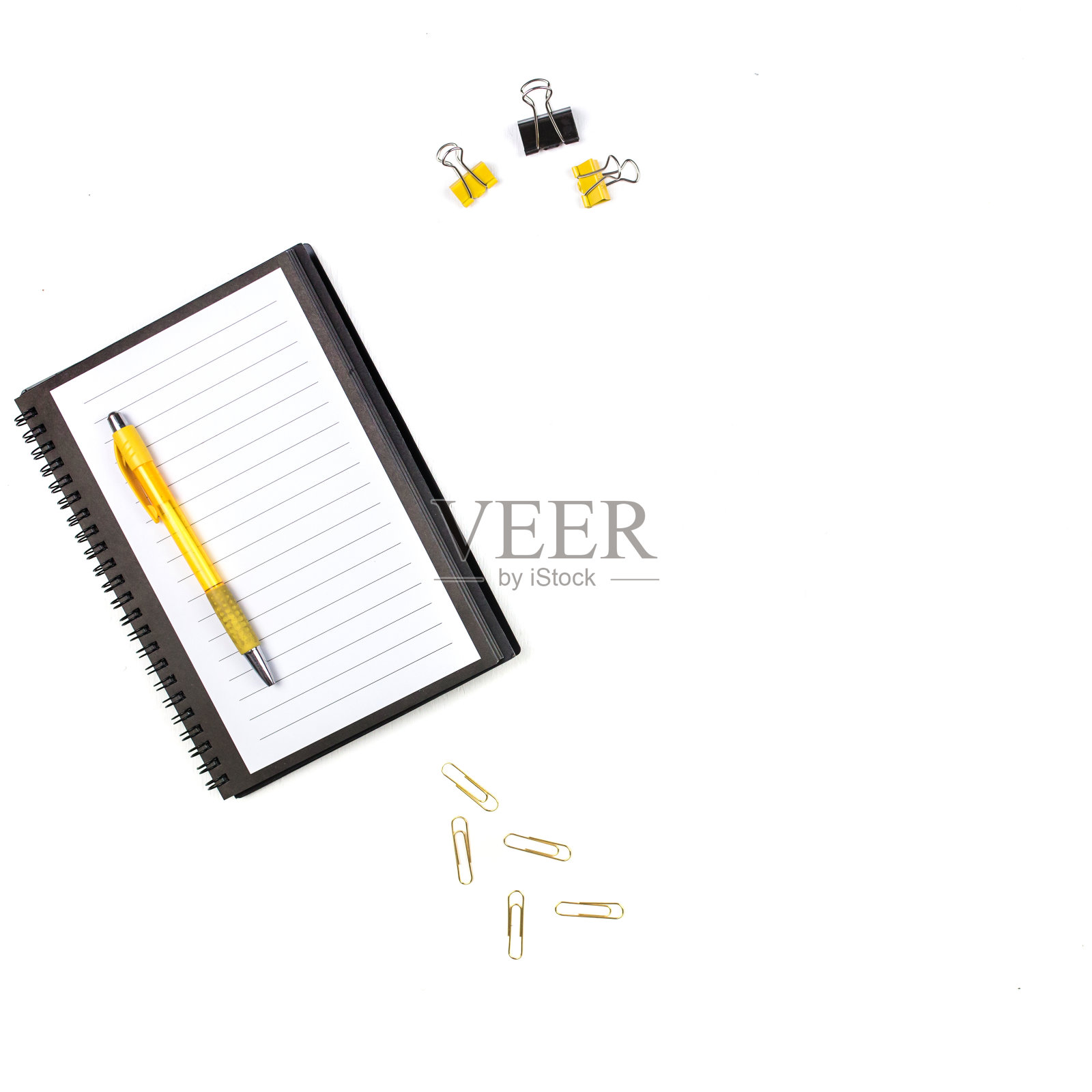 办公室的桌子上。平躺，俯视图照片摄影图片