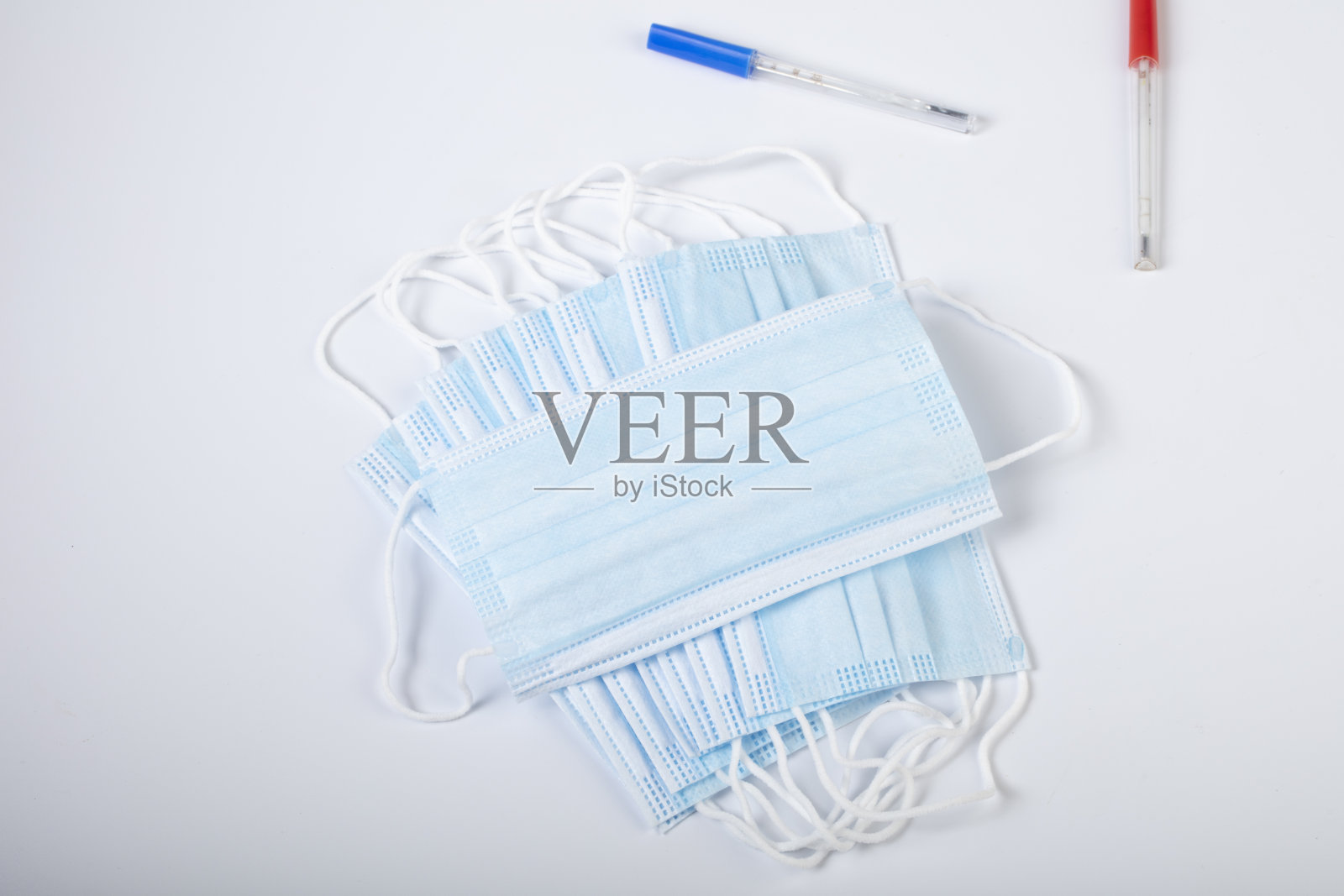 一次性医用口罩及防护用品照片摄影图片