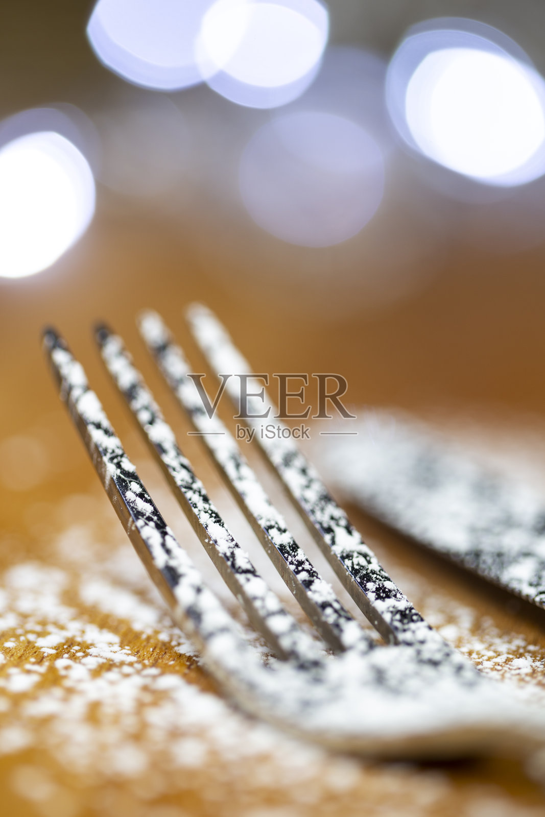 上面有白糖喷叉，特写微距细节。照片摄影图片