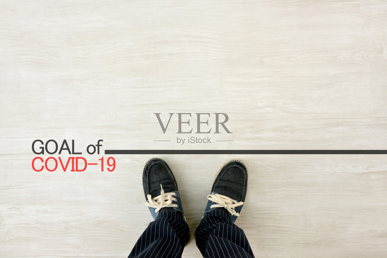 站在冠状病毒球门线上的人照片摄影图片