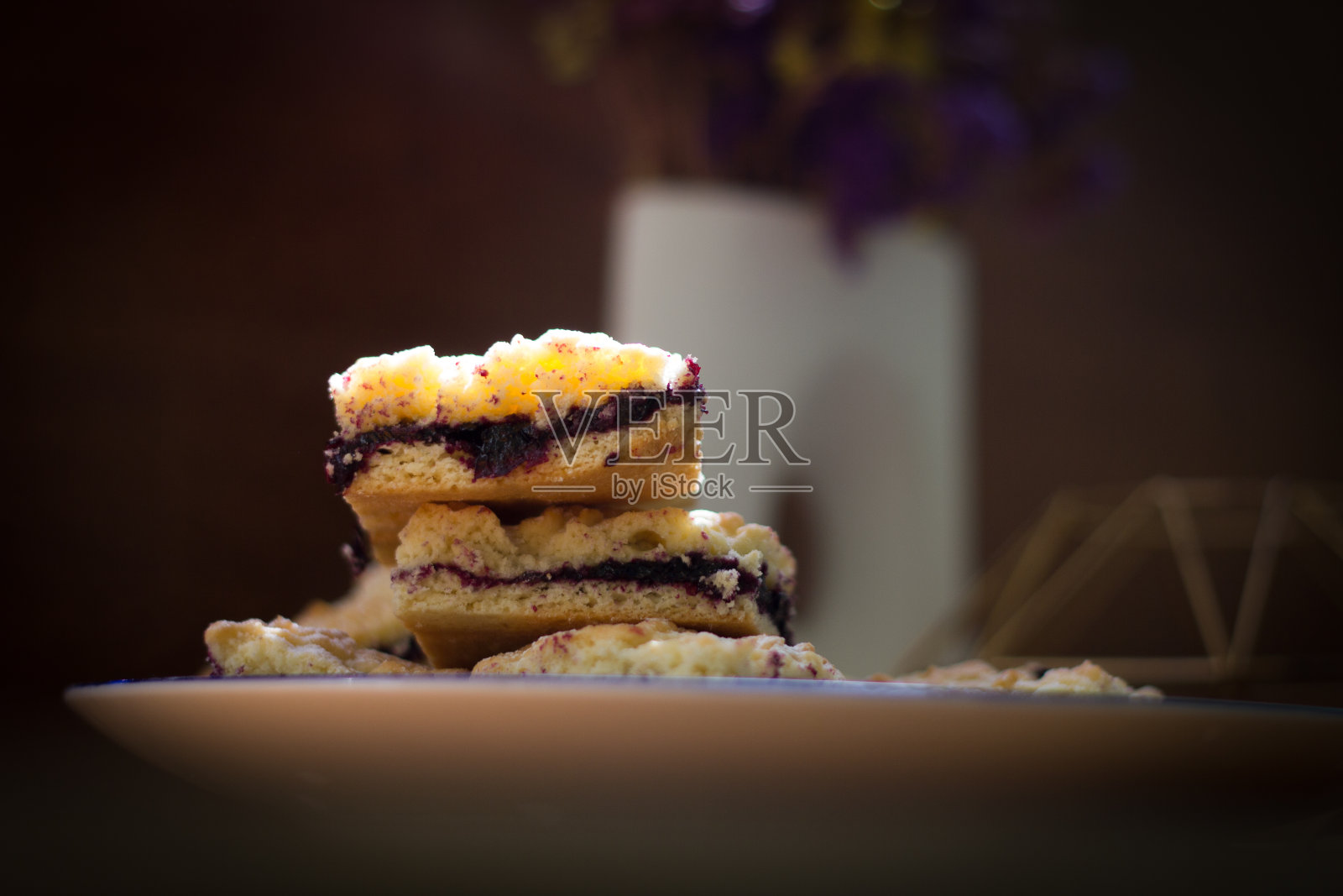 加醋栗果酱的碎派照片摄影图片