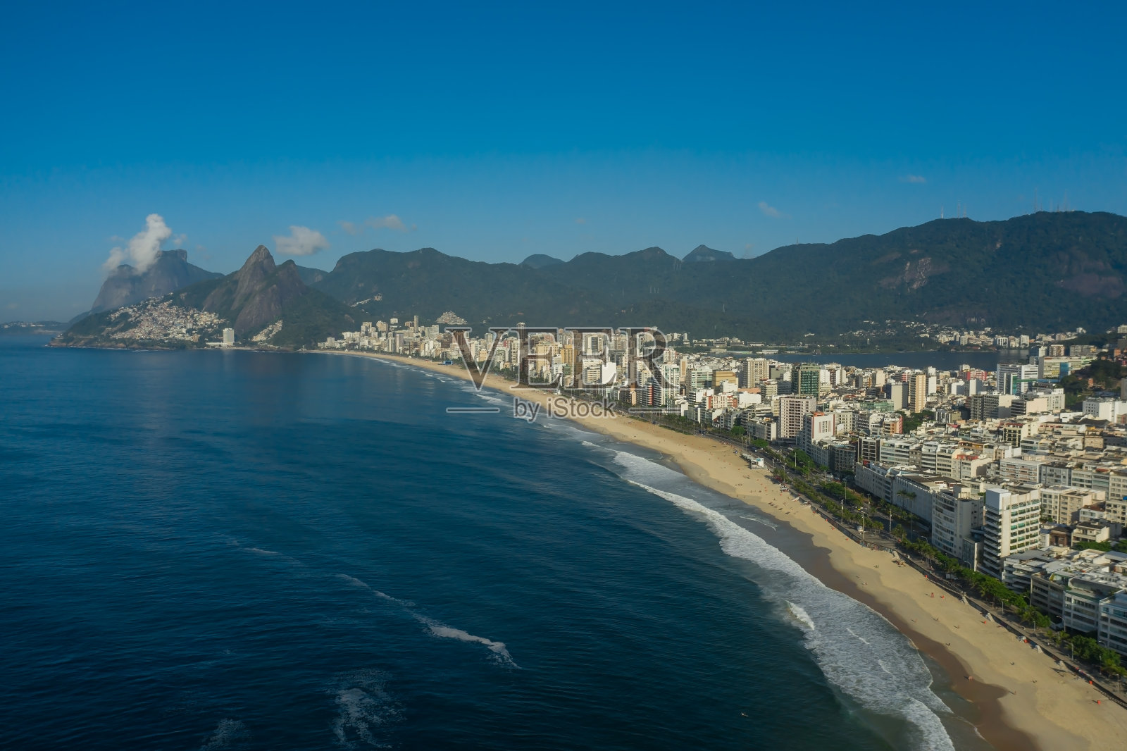 伊帕内玛和Leblon海滩的全景在巴西的里约热内卢照片摄影图片