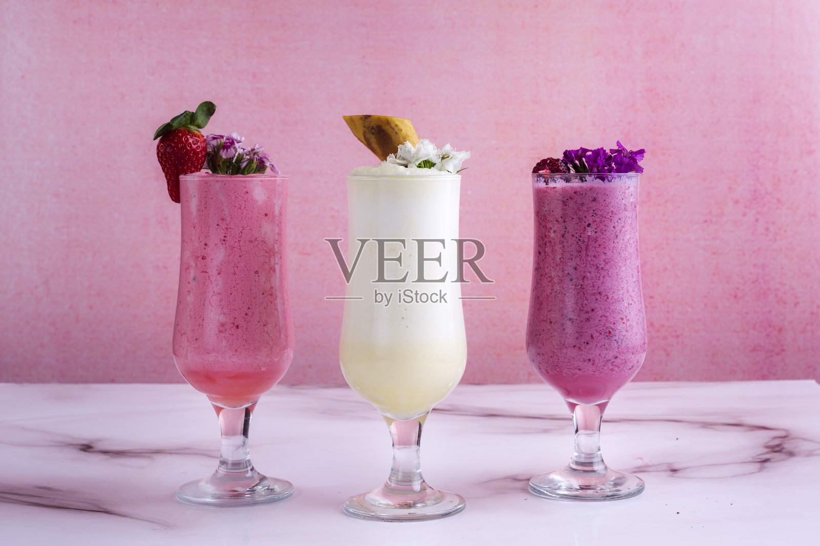 冰镇酒精鸡尾酒介绍照片摄影图片