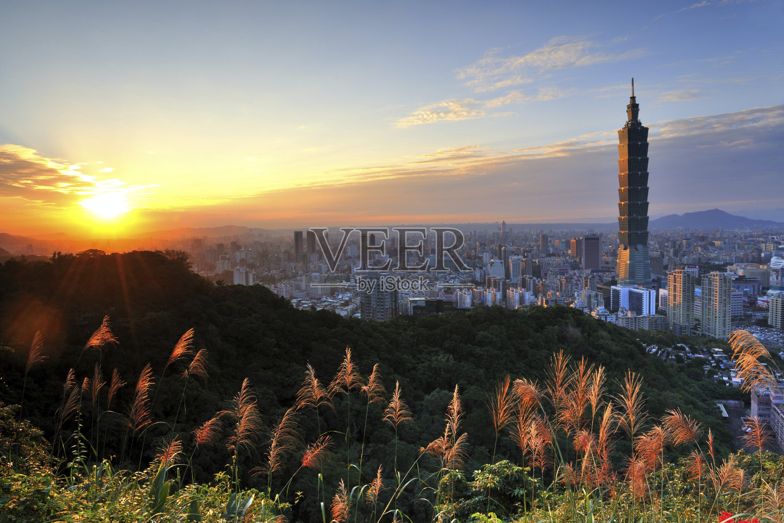 台北的日落，台湾101照片摄影图片