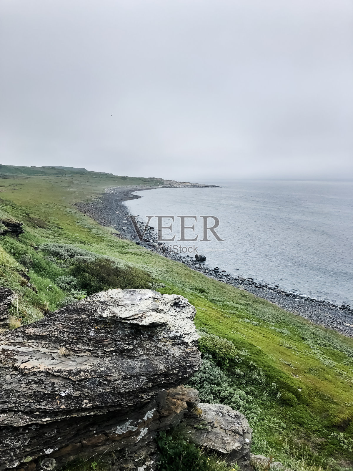 从青山到湖的景色照片摄影图片