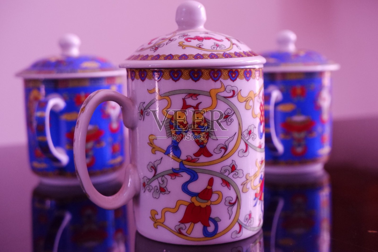 陶瓷型印、日式茶杯照片摄影图片