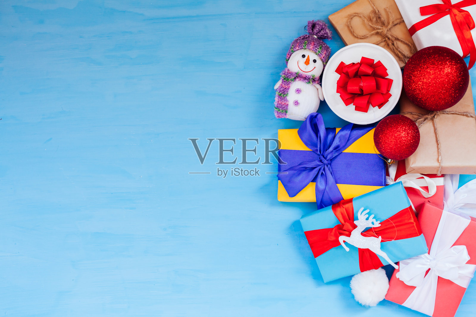 圣诞礼物新年假期明信片冬天照片摄影图片