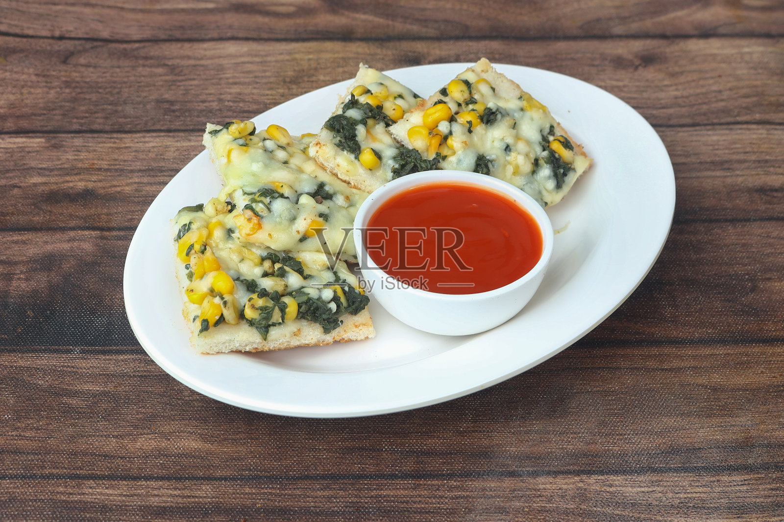 芝士玉米菠菜吐司照片摄影图片