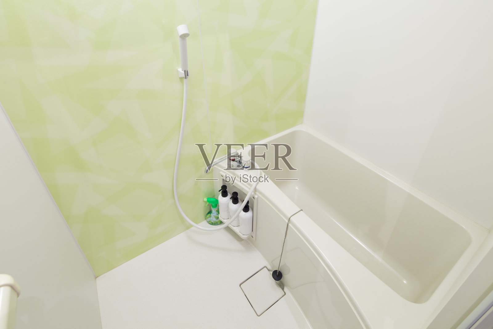 浴室有淋浴和浴缸照片摄影图片