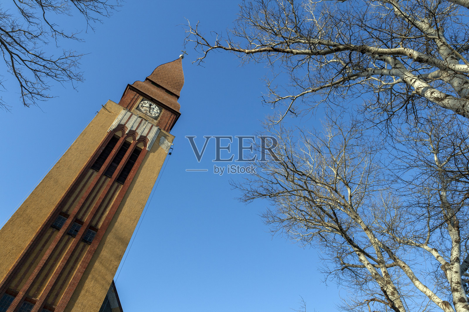 匈牙利克雷凯吉哈扎的圣斯蒂芬天主教堂。照片摄影图片