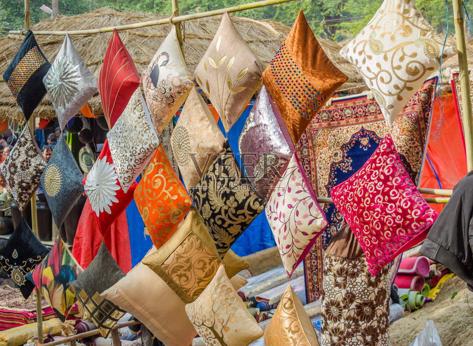 手工刺绣照片摄影图片