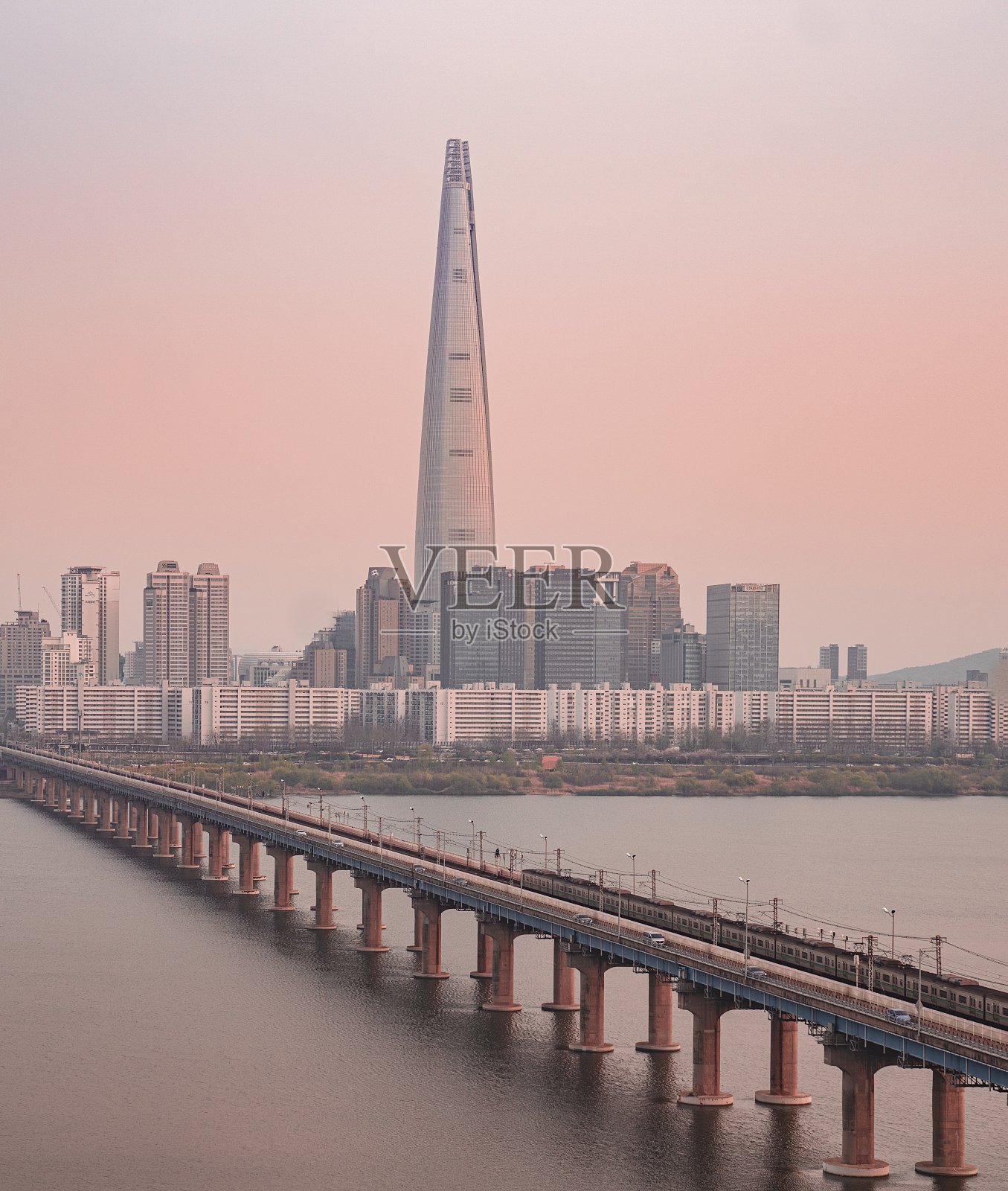 首尔Jamsil的日落场景照片摄影图片