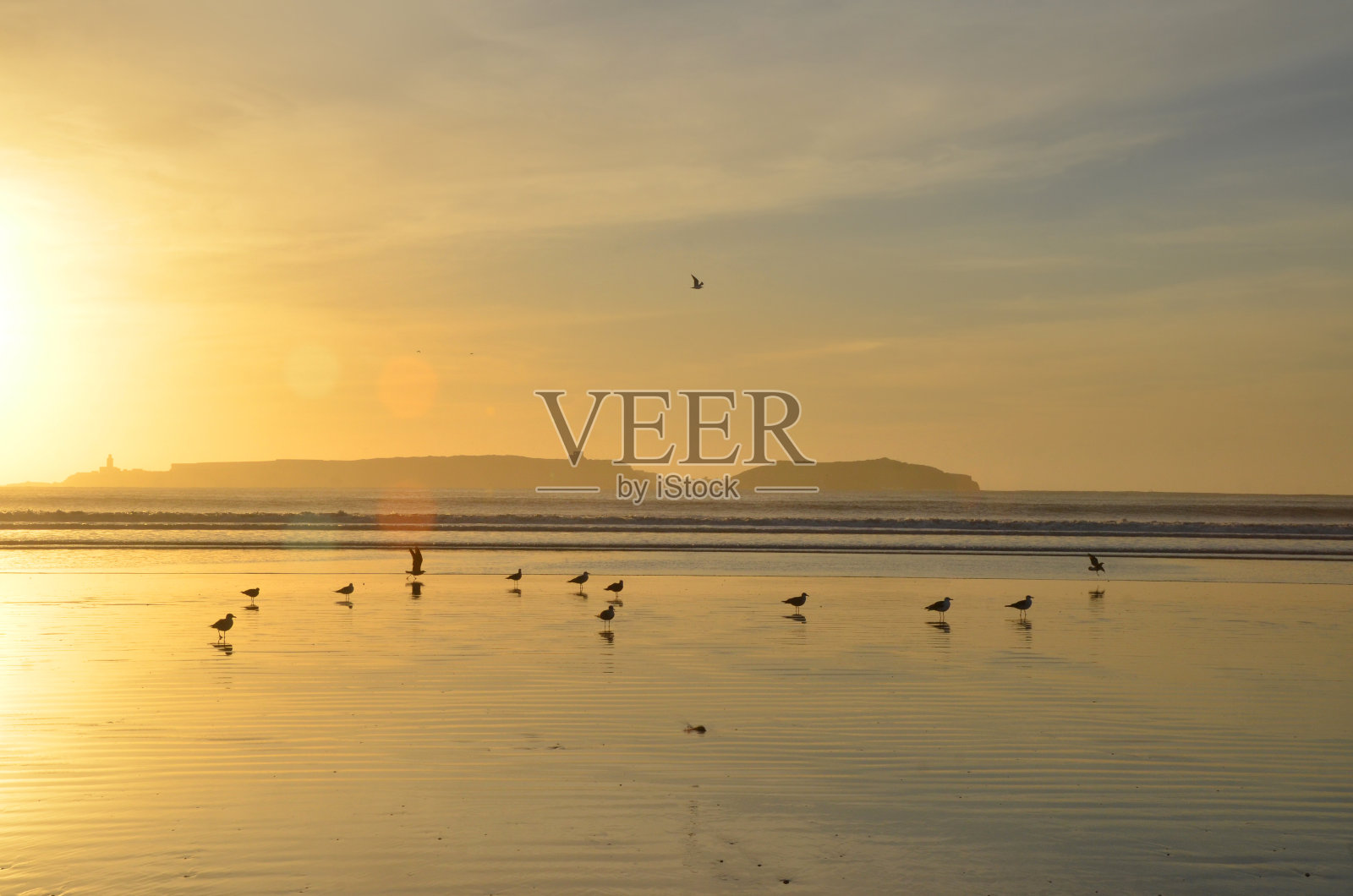 美丽的日落在Essaouira，摩洛哥。照片摄影图片