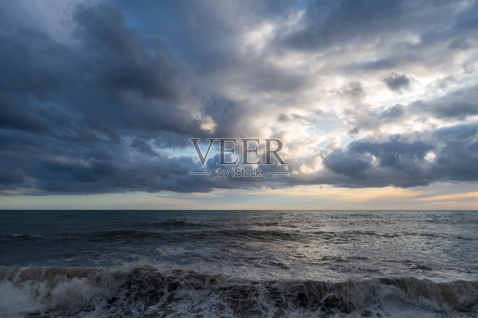 海上暴风雨的天空照片摄影图片