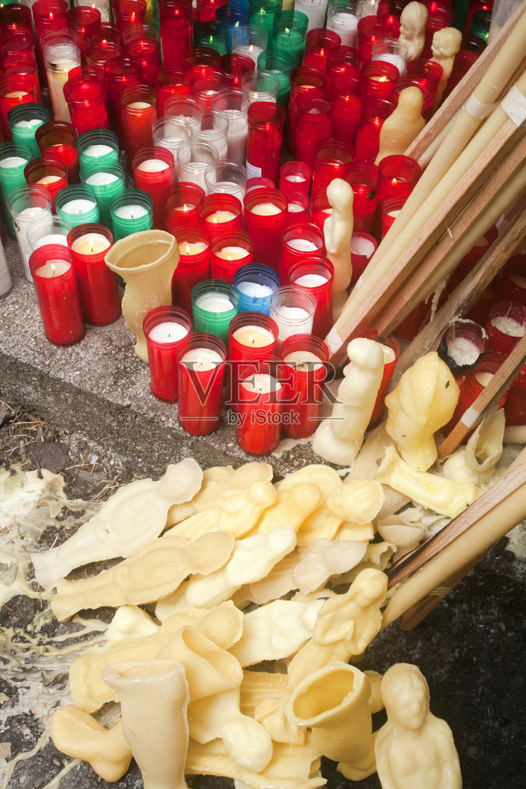 蜡祭和彩色蜡烛照片摄影图片