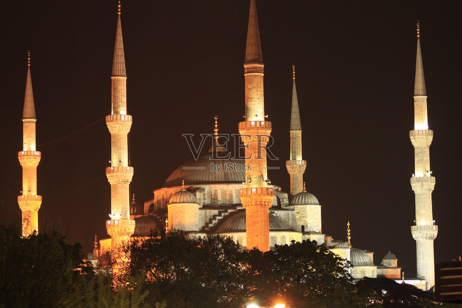 苏丹艾哈迈德清真寺墙上的神圣文字照片摄影图片