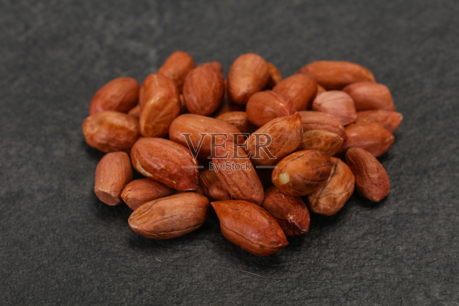 生花生堆-烤照片摄影图片