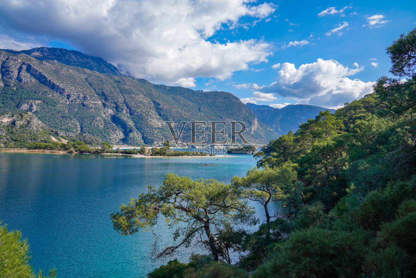 来自土耳其费蒂耶的奥卢德尼兹。照片摄影图片