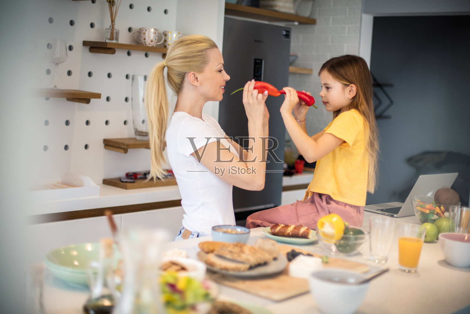 像鲁道夫红鼻子。照片摄影图片