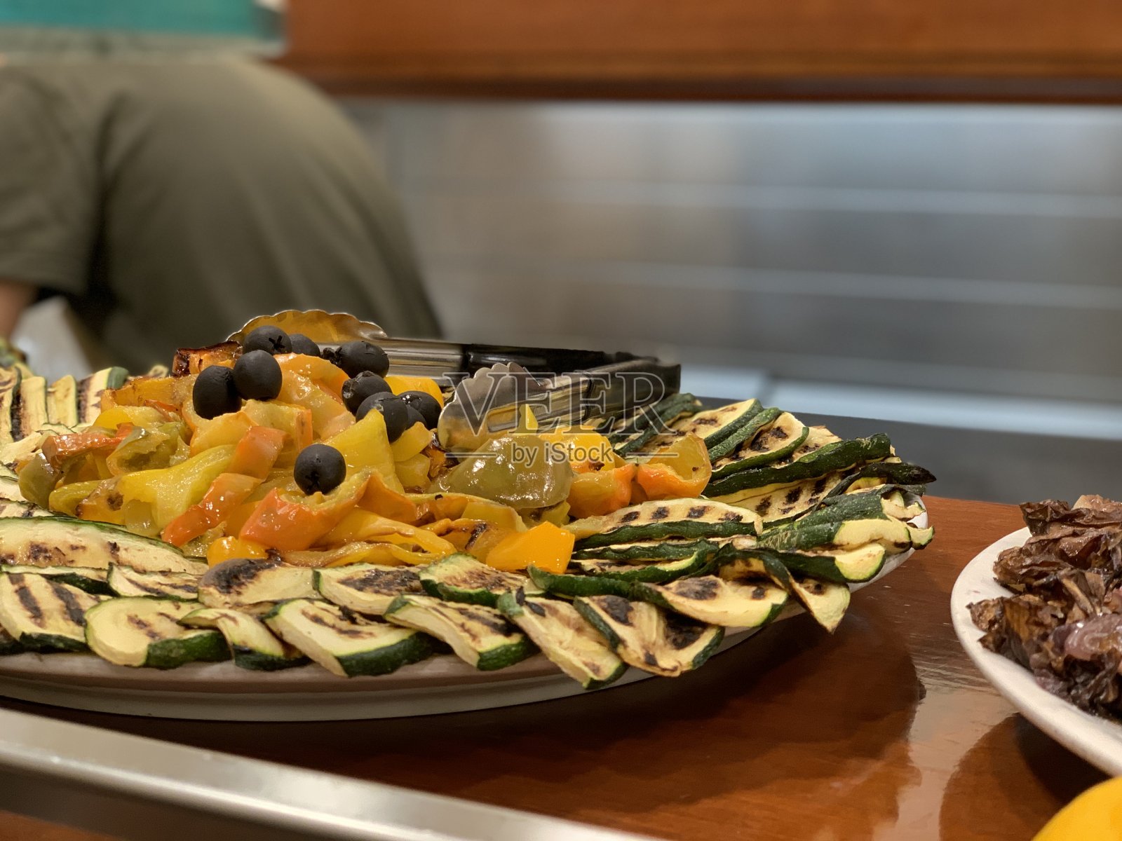 新鲜的夏季沙拉照片摄影图片