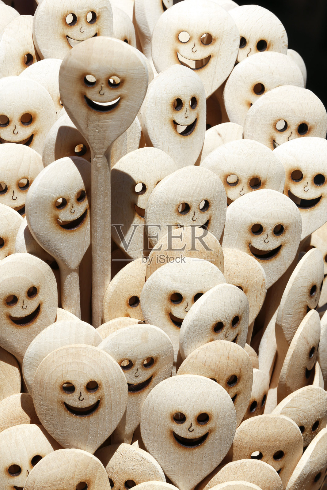 手工制作的木勺照片摄影图片