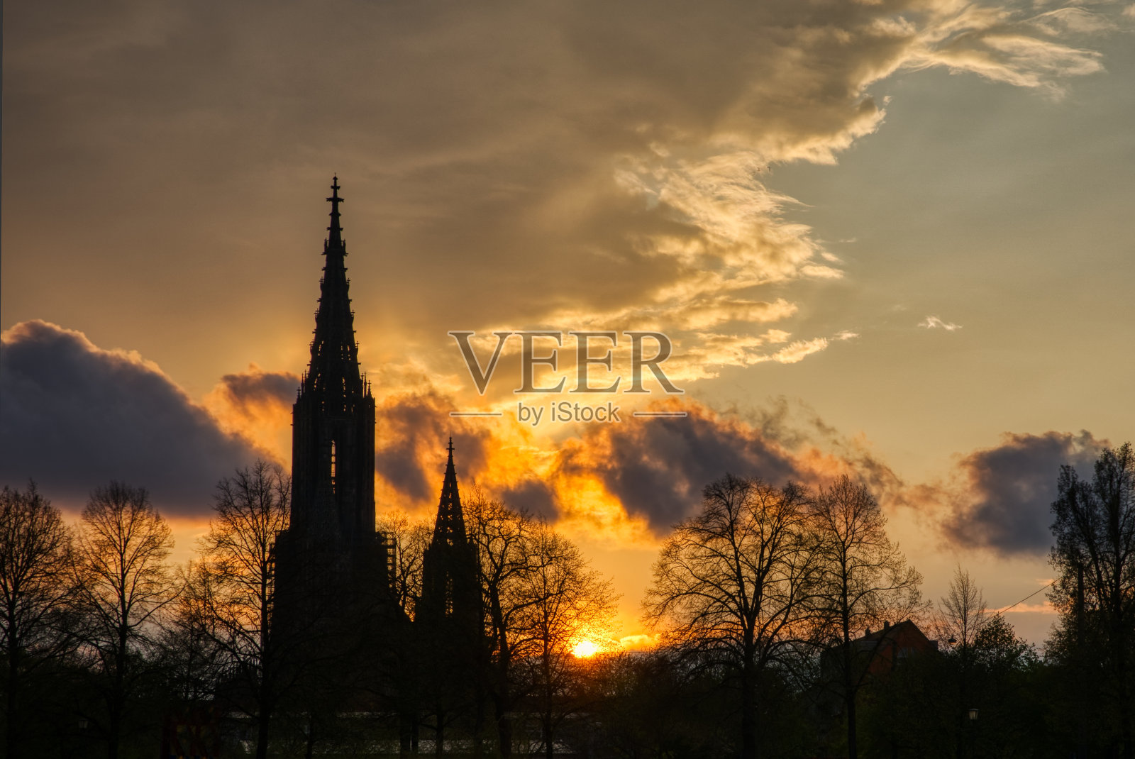 乌尔姆大教堂日落照片摄影图片