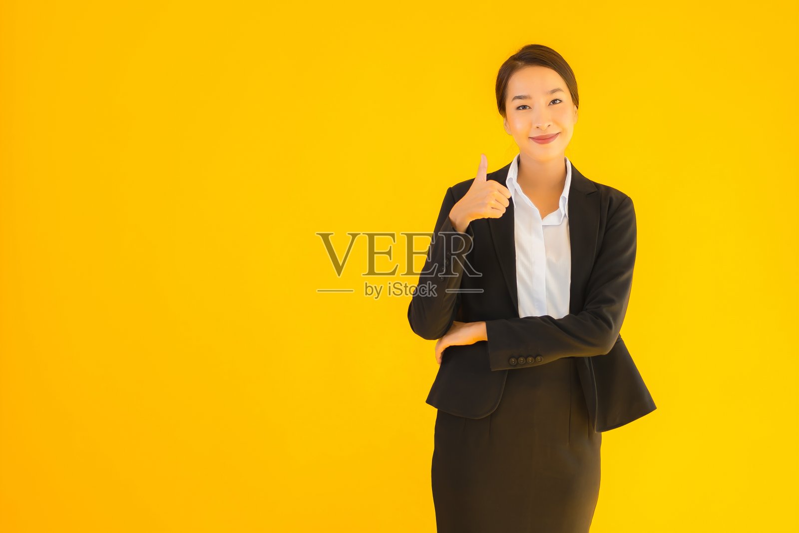 美丽的肖像年轻的商业亚洲女人快乐的微笑在许多行动照片摄影图片