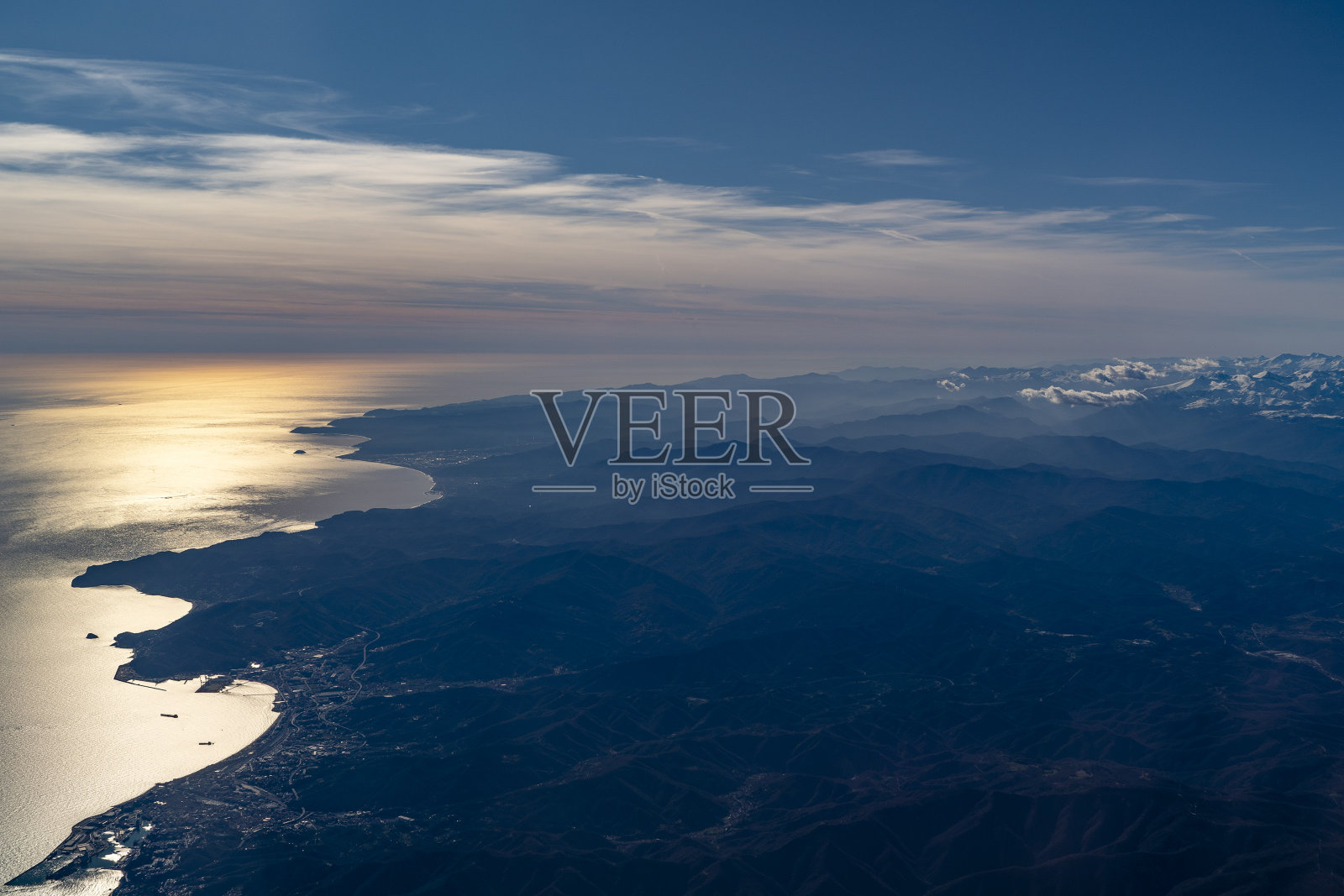热那亚意大利海岸线鸟瞰图照片摄影图片